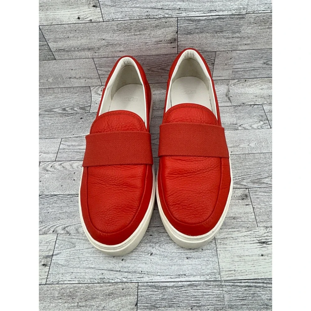 UGG Sammy Red‎ Leather Slip On Sneakers 1112415 Women Size 9 Platform Loafers